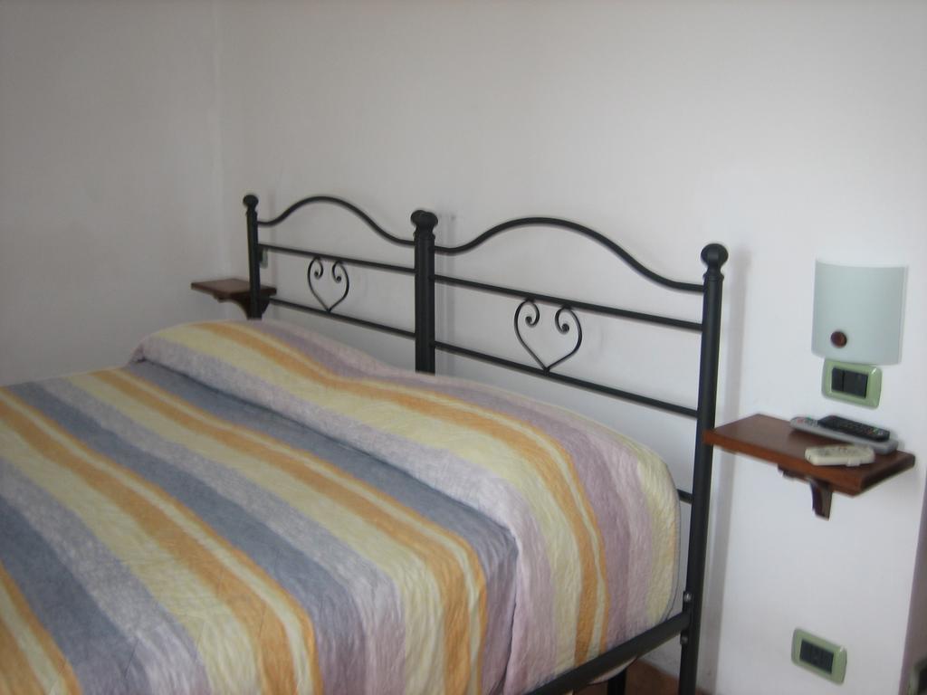 בוורינו Agriturismo Casalino חדר תמונה